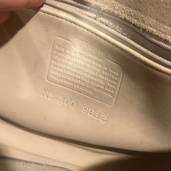 COACH cream Leather Ridgefield Flap Turn Lock Crossbody 9812 - Picture 9 of 9